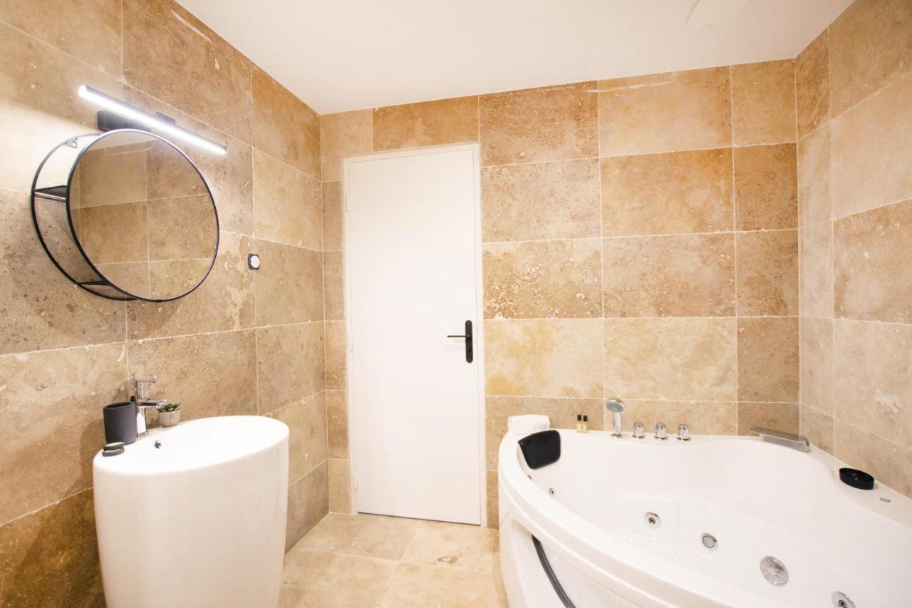 Ferienwohnung Guestready - Studio With Jacuzzi In The 10 Th Paris Exterior foto